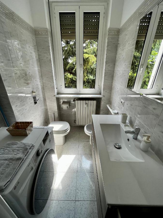 The Bright Place: Wide And Modern Condo Apartment In 밀라노 외부 사진